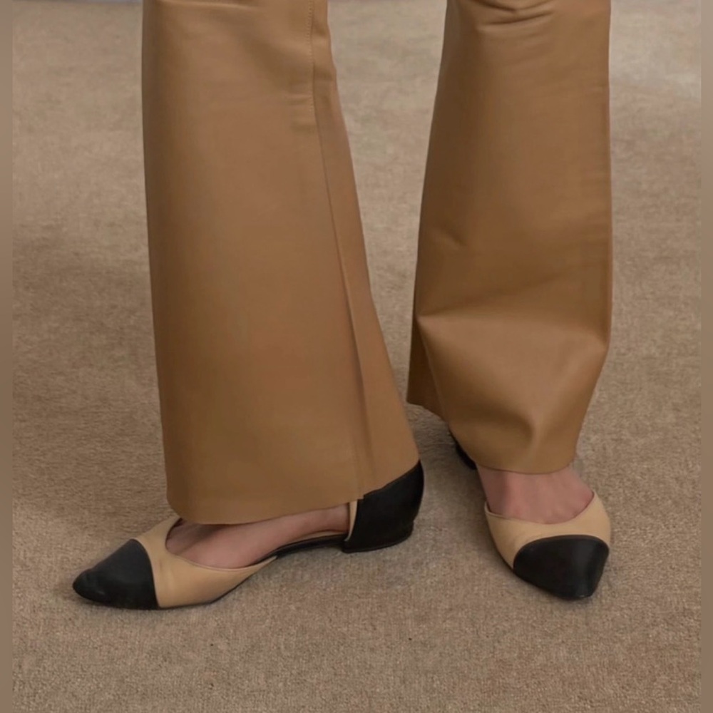 Chanel Two-Tone Beige and Black Pointed Toe Slingback Flats - Picture 2 of 15